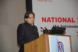 6. MOS Delivering the speech